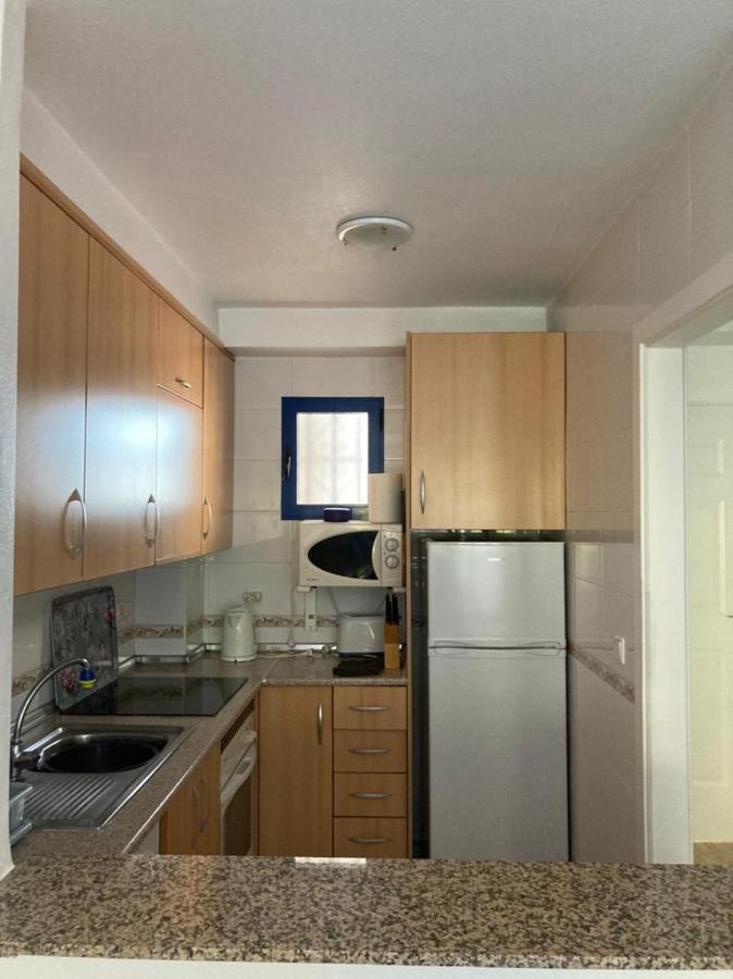 2-Bedroom And Living Room Apartment Near Campoamor Beach Buitenkant foto