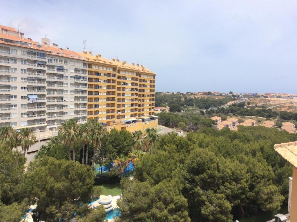 2-Bedroom And Living Room Apartment Near Campoamor Beach Buitenkant foto