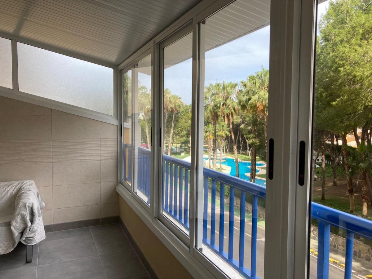 2-Bedroom And Living Room Apartment Near Campoamor Beach Buitenkant foto